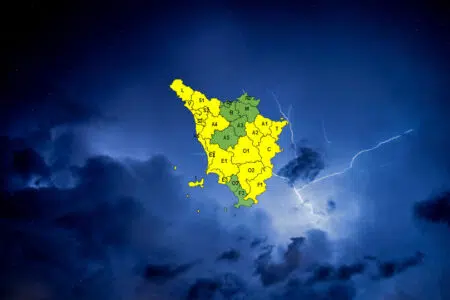 Pioggia e temporali, codice giallo su gran parte della Toscana
