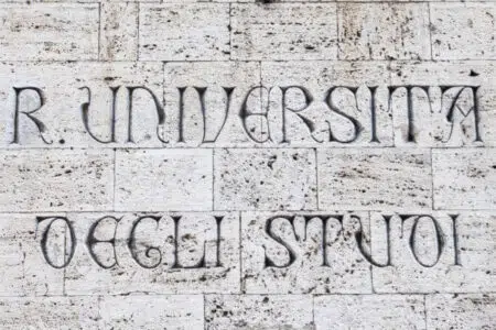 All’UniSI workshop esperienziale “Didattiche performative. L’importanza del gioco nel rapporto tra studenti e docenti”