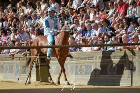 Palio di Siena del 16 agosto 2022: la Prova Generale vinta dalla Contrada dell’Onda