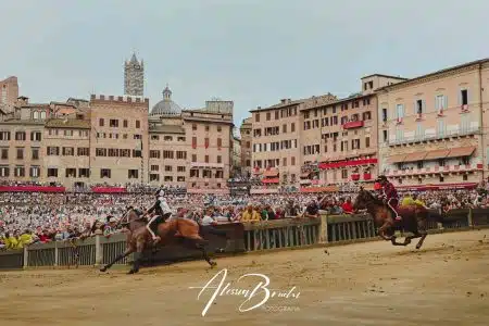 La Quarta prova del Palio di Siena del 16 agosto 2022 – FOTO