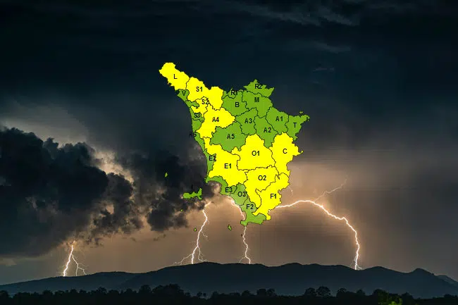 Meteo, codice giallo esteso fino a lunedì mattina in Toscana per temporali e rischio idrogeologico