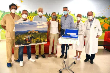 Un polisonnografo per la Terapia Intensiva Neonatale: nuovo dono per l’Aou Senese in memoria di Andrea Mari detto Brio