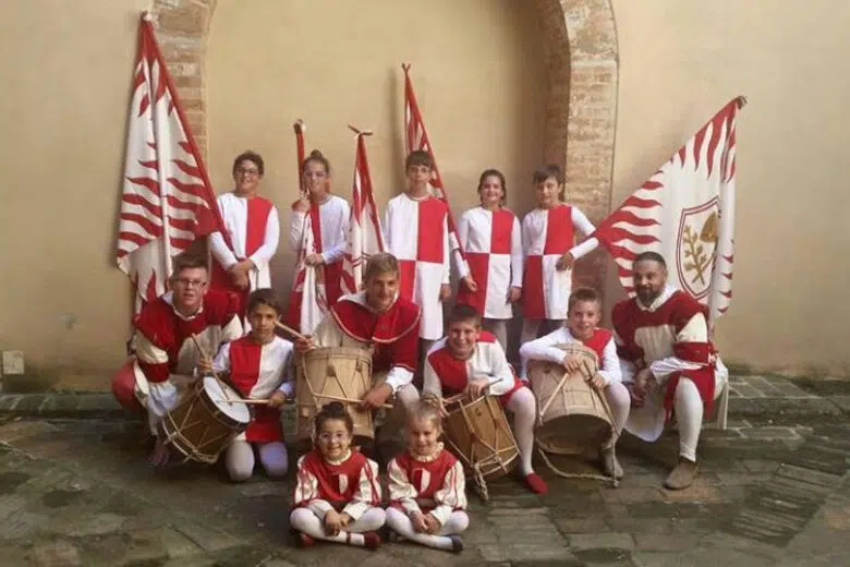 Piccoli sbandieratori e tamburini, Bravìo delle Botti di Montepulociano