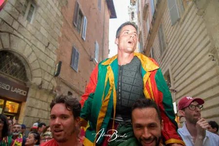 Palio di Siena del 2 luglio 2022: i voti ai fantini
