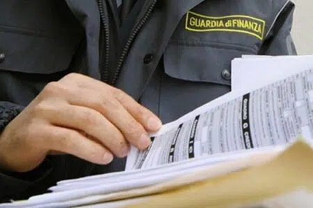 La Gdf scopre 4 lavoratori in nero in ristorante di Colle di Val d’Elsa: maxi sanzione da 20 mila euro