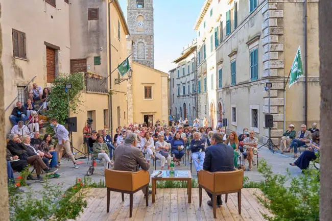 ”La Terrazza” di San Casciano dei Bagni: i volti dell’attualità si incontrano nel borgo termale