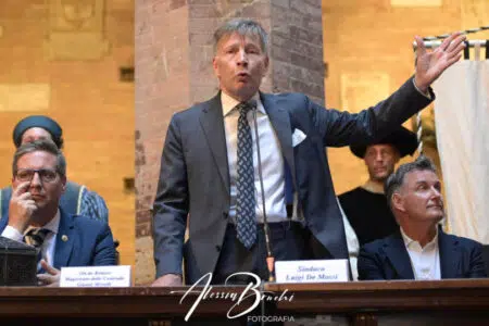 De Mossi: ”Per Siena che sia il Palio della luce”