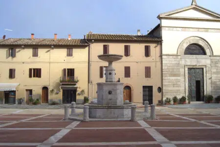 A Castelnuovo, salute e medicina di genere fra sociale e sanità Piazza Marconi a Castelnuovo Berardenga