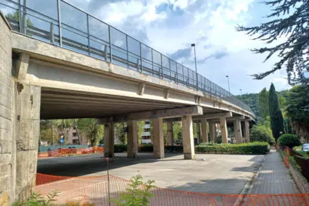 Poggibonsi, manutenzione in corso al ponte Nenni