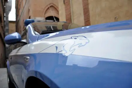Siena, rubano profumi e occhiali: 4 denunciati dalla Polizia