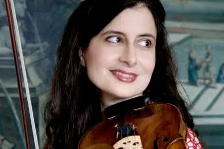 A Palazzo Ricci concerto con la violinista Ariadne Daskalakis