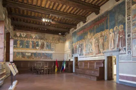 Appuntamento con il tradizionale Concerto di Capodanno a San Gimignano La Sala Dante dei Musei Civici di San Gimignano