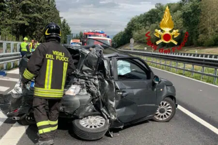 Incidente tra un tir e un’auto: due deceduti