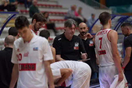 Basket A2, l’Umana San Giobbe Chiusi al PalaDozza sfida la Fortitudo Bologna