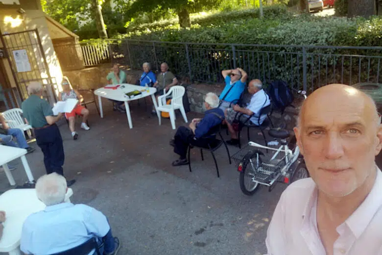 “La veglia di quartiere”, festa finale per il laboratorio di canti popolari e sonetti con gli over 65