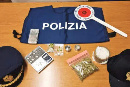 Controlli antidroga della Polizia di Stato a Siena: un giovane denunciato, due segnalati al Prefetto