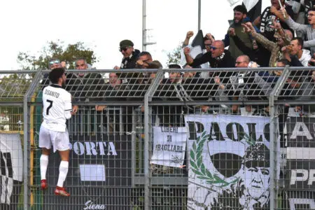 Continua la cavalcata del Siena che vince anche a Pontedera