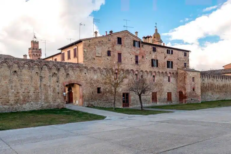 Buonconvento, al via la Fiera Antiquaria “Cose del Passato”