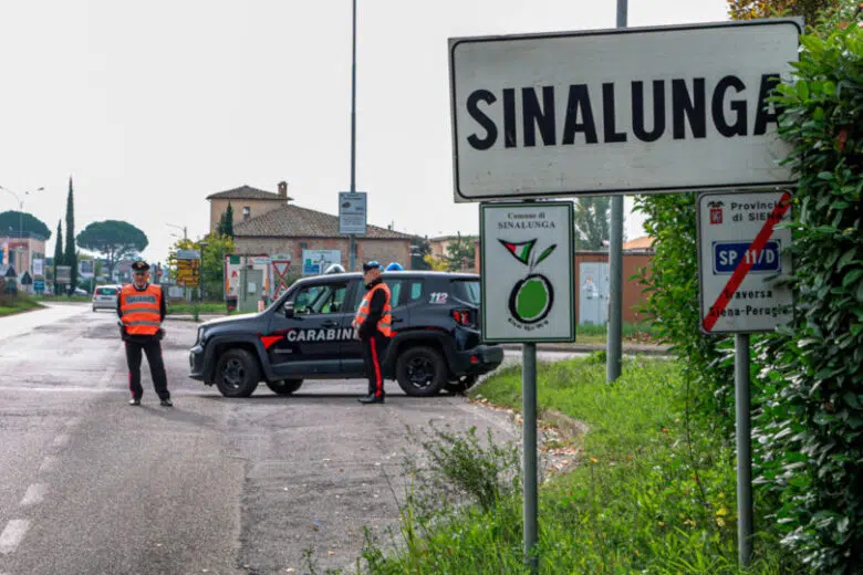 Furto bancomat, due stranieri arrestati dai Carabinieri di Sinalunga Carabinieri, posto di controllo a Sinalunga