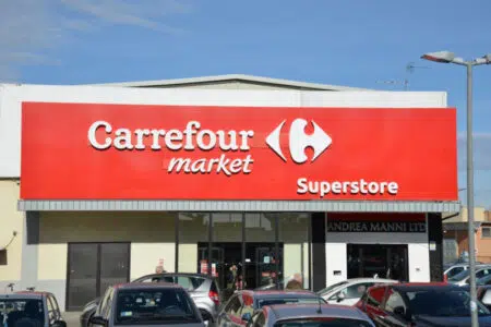 Lo storico Carrefour Market di largo Sassetta presenta il rinnovo dei locali