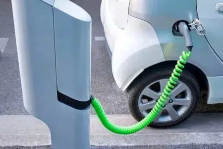 Sei nuove colonnine per la ricarica dei veicoli elettrici su tutto il territorio comunale di Colle di Val d’Elsa Colonnina ricarica auto elettrica