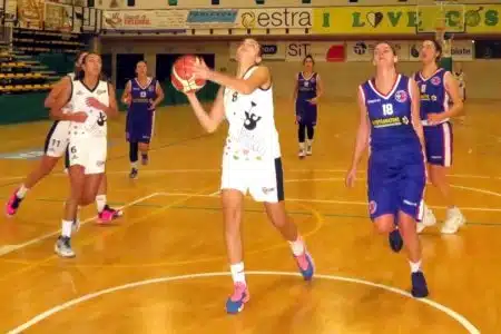 Basket B Femminile, seconda vittoria consecutiva per l’Adpf Costone Siena