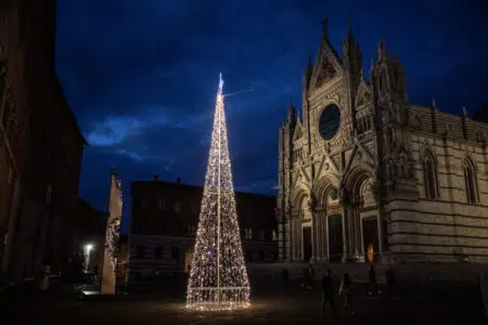 Arredo festività natalizie: l’Associazione Centro Storico Città di Siena rompe la collaborazione con il Comune