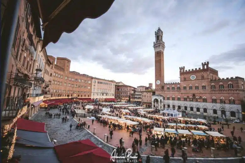 Siena, modifiche alla viabilità in occasione del “Mercato nel Campo” Mercato nel Campo a Siena
