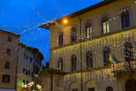 Poggibonsi, Natale2022: gruppo di lavoro per definire un progetto di eventi e allestimenti