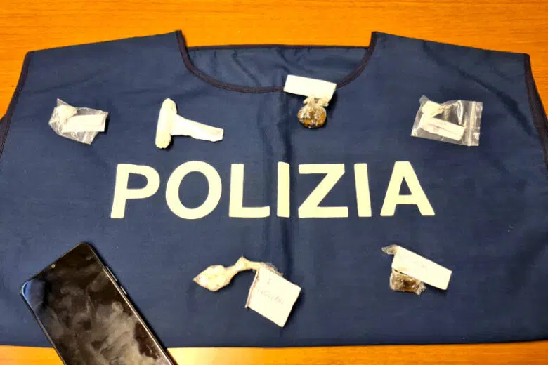 Siena, un denunciato per spaccio di stupefacenti nei controlli notturni della Polizia
