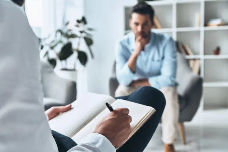 Prosegue per un altro anno la sperimentazione dello psicologo di base Psicologo, paziente uomo