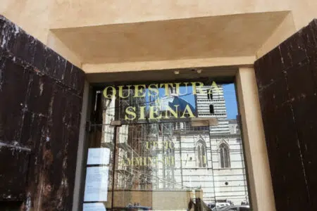 Apertura straordinaria dell’ufficio passaporti della Questura di Siena Ufficio Passaporti della Questura di Siena