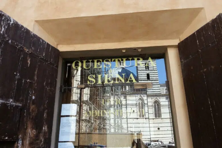 Questura di Siena, in consegna mille permessi di soggiorno Ufficio Passaporti della Questura di Siena