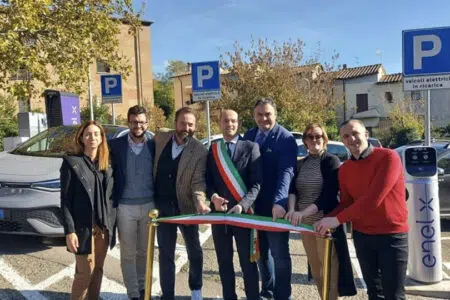 San Gimignano, inaugurate le nuove stazioni di ricarica per veicoli elettrici