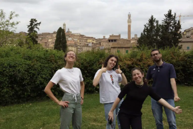 Quattro studenti dell’Università di Siena vincono il secondo posto della ”Student Service Design Challenge 2022” alla “Barcelona Design Week”