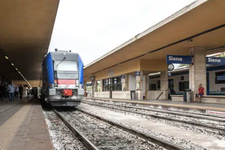 Linea ferroviaria Siena-Grosseto: da domenica 18 dicembre treni sostituiti con autobus Treno Swing alla stazione di Siena
