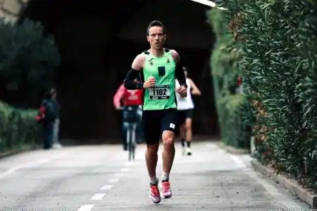 Mens Sana Runners: James Thompson vince la mezza maratona di Sanremo