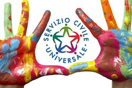 Servizio civile universale, 42 posti alla Asl Toscana sud est Servizio civile universale, logo con mani