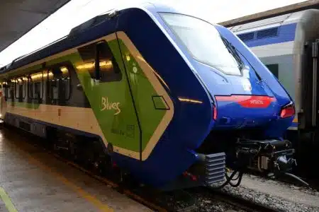 Trenitalia presenta in Toscana il Blues, nuovo convoglio a tripla alimentazione