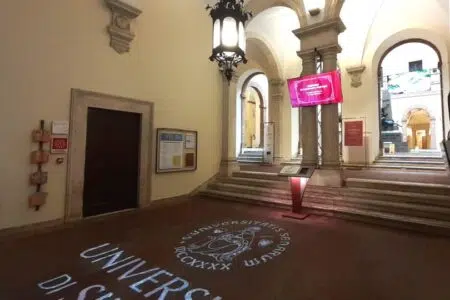 Nuovi metodi educativi, convegno internazionale all’Università di Siena Università di Siena, ingresso corte Rettorato