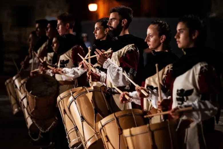 Il Gruppo Sbandieratori e Tamburini di Montepulciano a Roma per la 36ª edizione di “Viva la Befana”