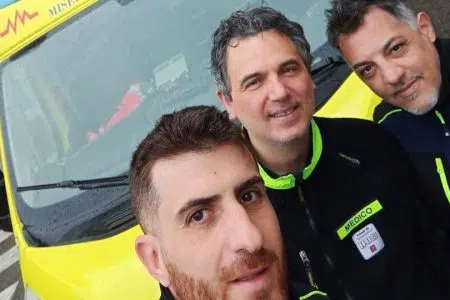Nasce in mezzo alla bufera di neve con il supporto del 118