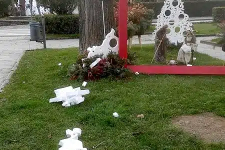 Gaiole in Chianti: individuati i responsabili del danneggiamento degli addobbi natalizi