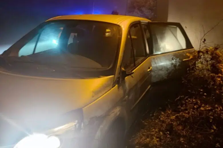 Non si fermano all’alt sull’A1 e abbattono la barriera del casello autostradale: fermati dalla Polizia a Chiusi