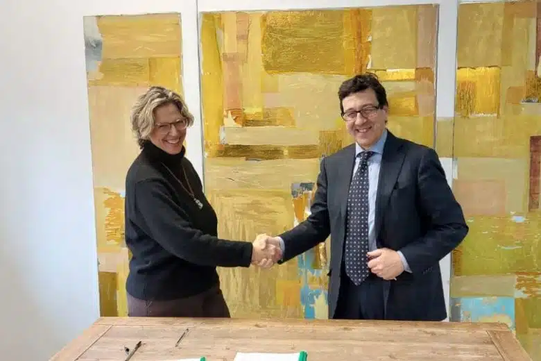 Il questore Milone e la presidente dell’Associazione Centro di Ascolto Uomini Maltrattanti stipulano il protocollo d’intesa Zeus