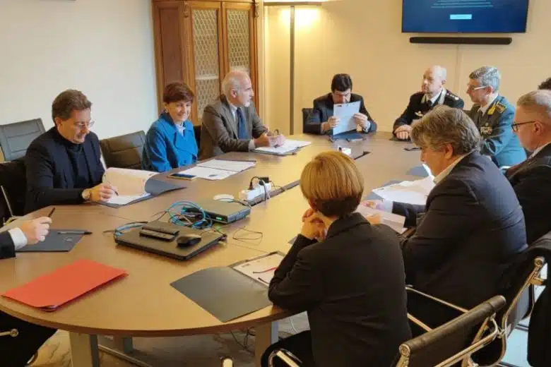 Siena, siglato in Prefettura protocollo di intesa per prevenzione criminalità ai danni di banche e clientela