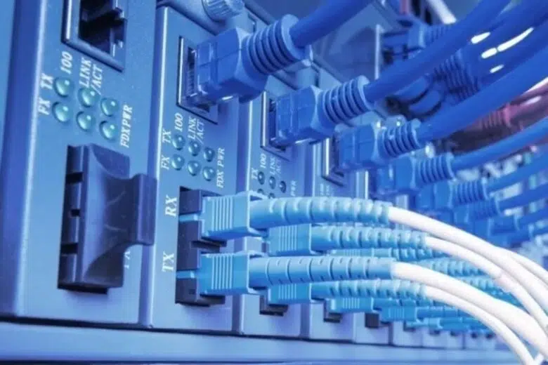 Accordo strategico tra Estracom e Fibreconnect per sviluppare infrastrutture FTTH in Toscana Server banda ultralarga