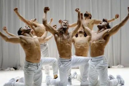 “Boys don’t cry”, quando la danza vince sul pregiudizio