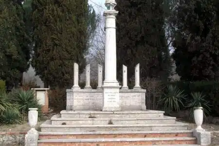 Castelnuovo rende omaggio alle vittime dell’eccidio del 1944 a Scalvaia