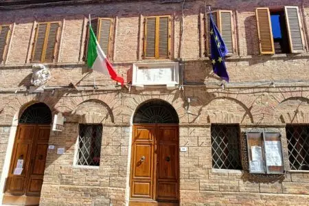 Monteroni, Lucia Priori candidata a sindaco per il centrodestra Palazzo Comunale di Monteroni d'Arbia